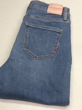 LIKE NEW SCOTH & SODA RELAXED ANKLE CROP JEANS 6/28x28 ⭐️